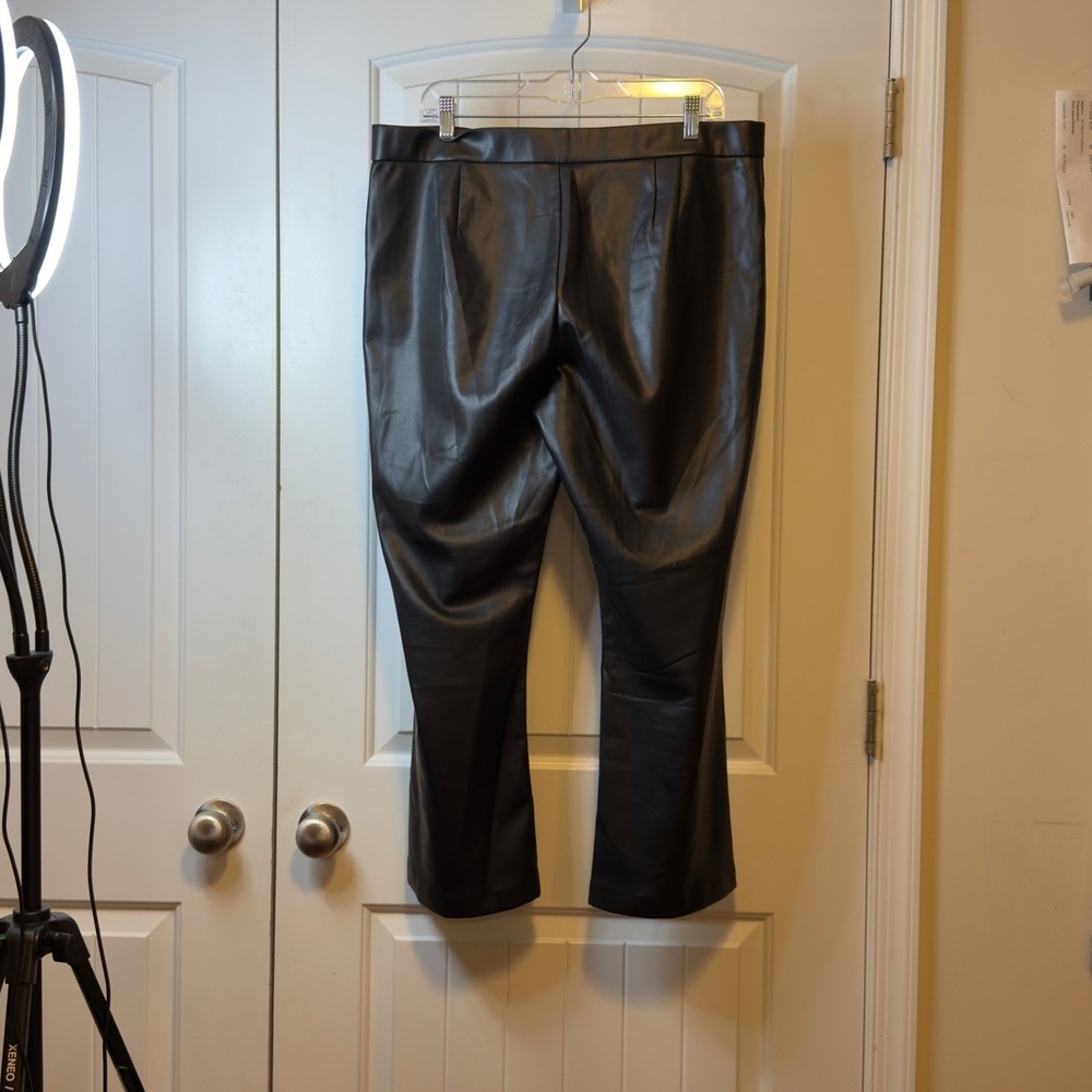 Zara Black Faux Leather High Rise Cropped Flare Pants Womens Plus Size 2X Chic - Picture 3 of 10